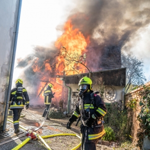 B3 Schuppenbrand in Pitten